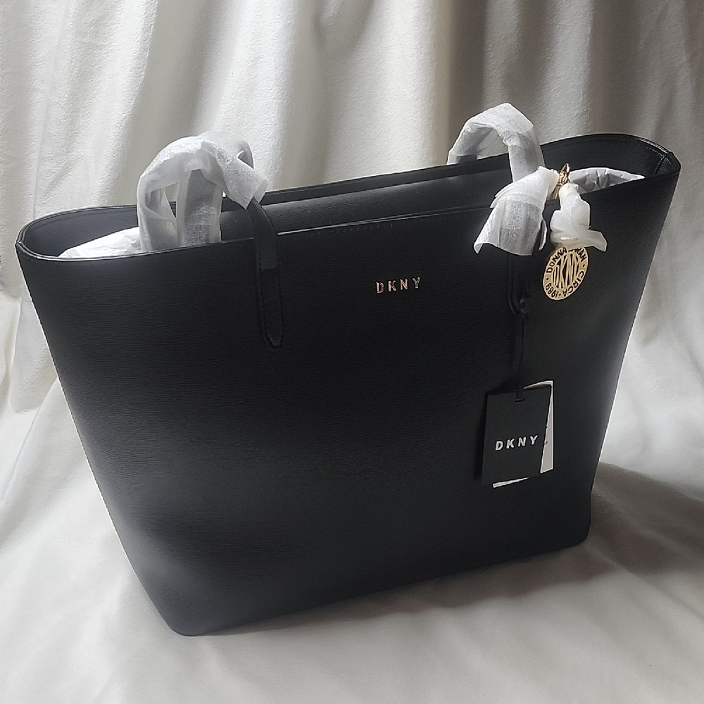 DKNY Classic Black Tote Bag - Picture 1 of 9